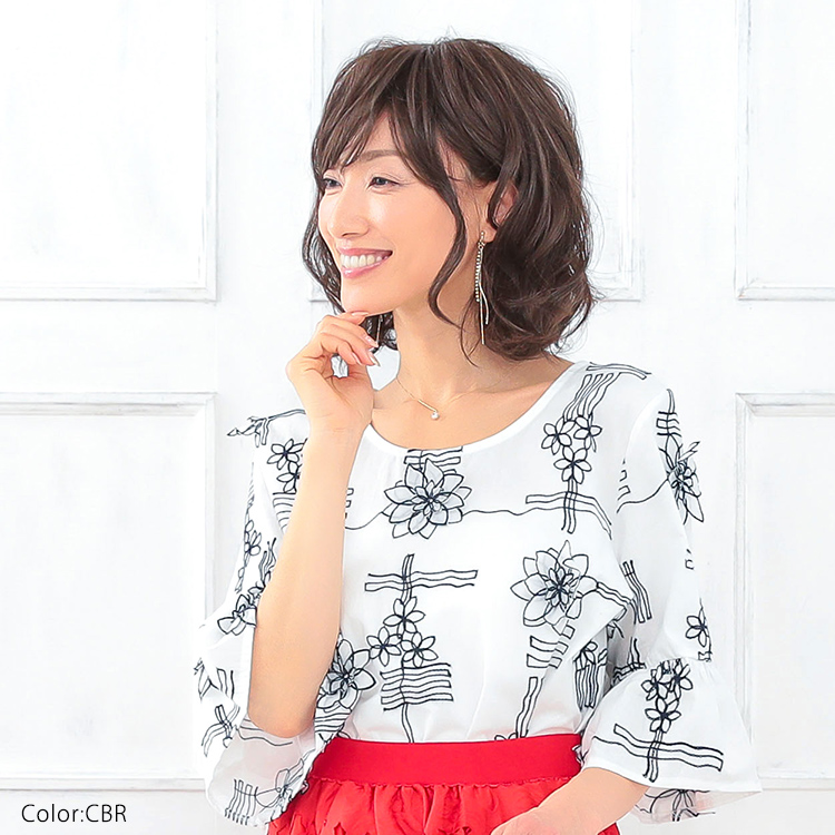 年齢関係なく気軽におしゃれを楽しめるヘアスタイルです。
