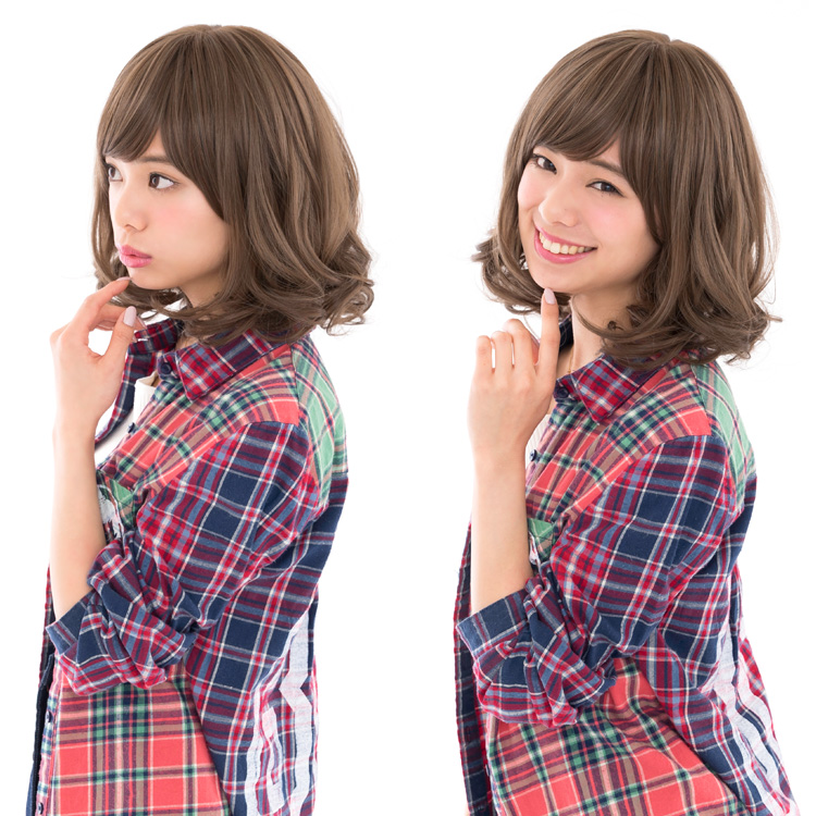 アクアドールのファッションフルウィッグ、「ピュアウェーブセミショートウィッグ」のカラーSDBWです。