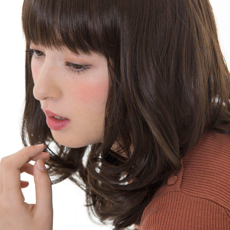 アクアドールのファッションフルウィッグ、「フラッフィーミディアムカールウィッグ」のカラーOVBWです。