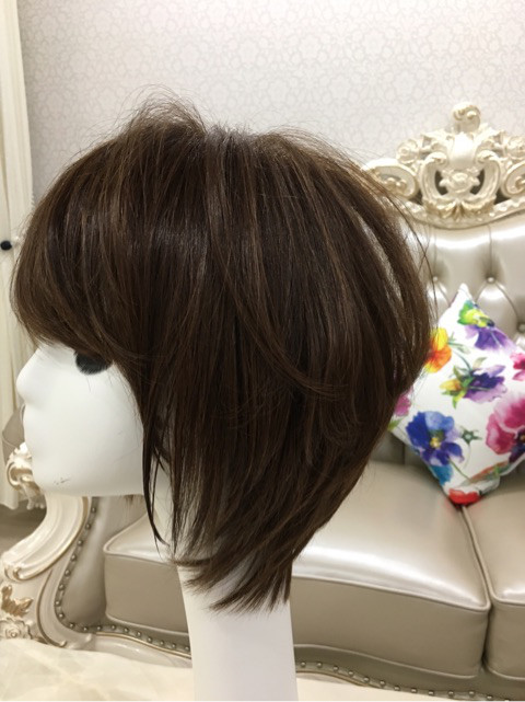 人毛MIXウィッグ、襟足長めのショートスタイルで登場