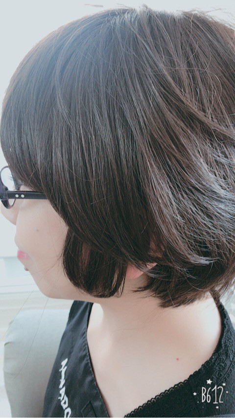 人毛MIXカジュアルミディウィッグと眼鏡併用時のポイントは？