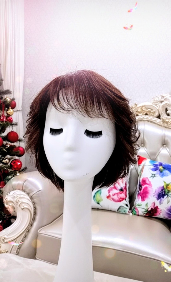 [ウィッグ]美容室帰りのような上品ミセススタイル