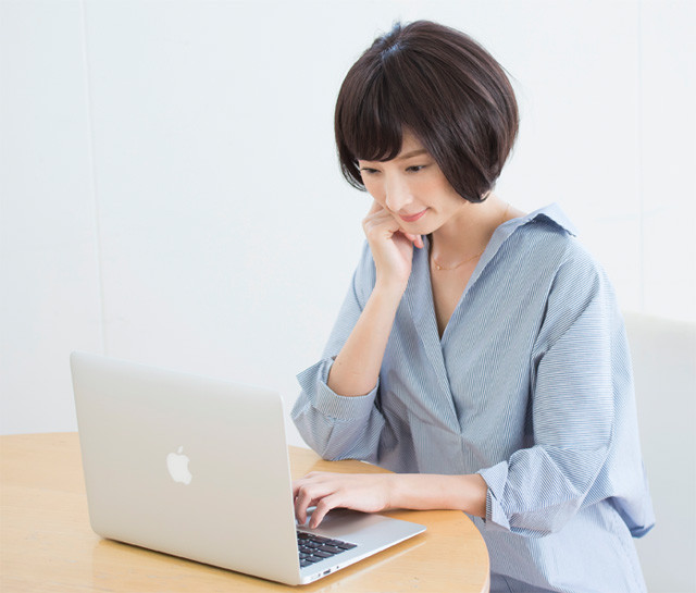 抗がん剤治療で脱毛が始まったらウィッグ、帽子、髪付き帽子、スカーフ、バンダナを用意しよう！