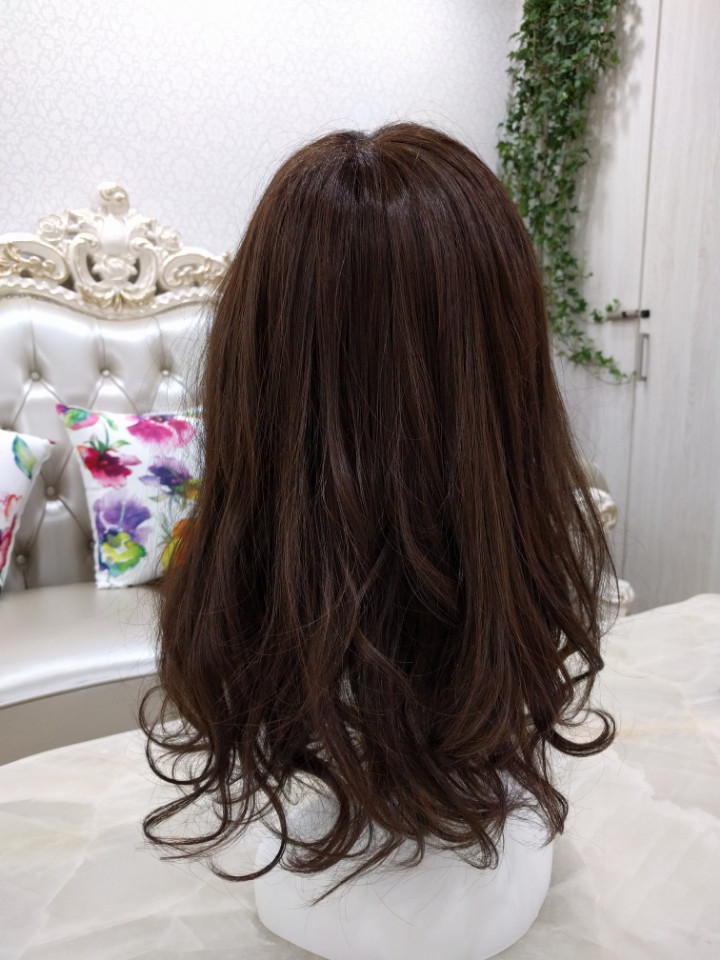 アクアドールヴィーナスウィッグ、ふわふわスタイルのご紹介