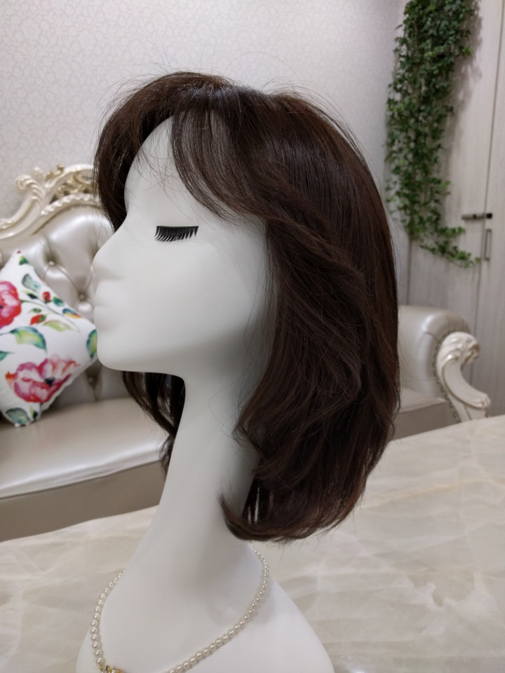 ゆるいカールの人口毛MIXウィッグ！ミディアムスタイルのご紹介