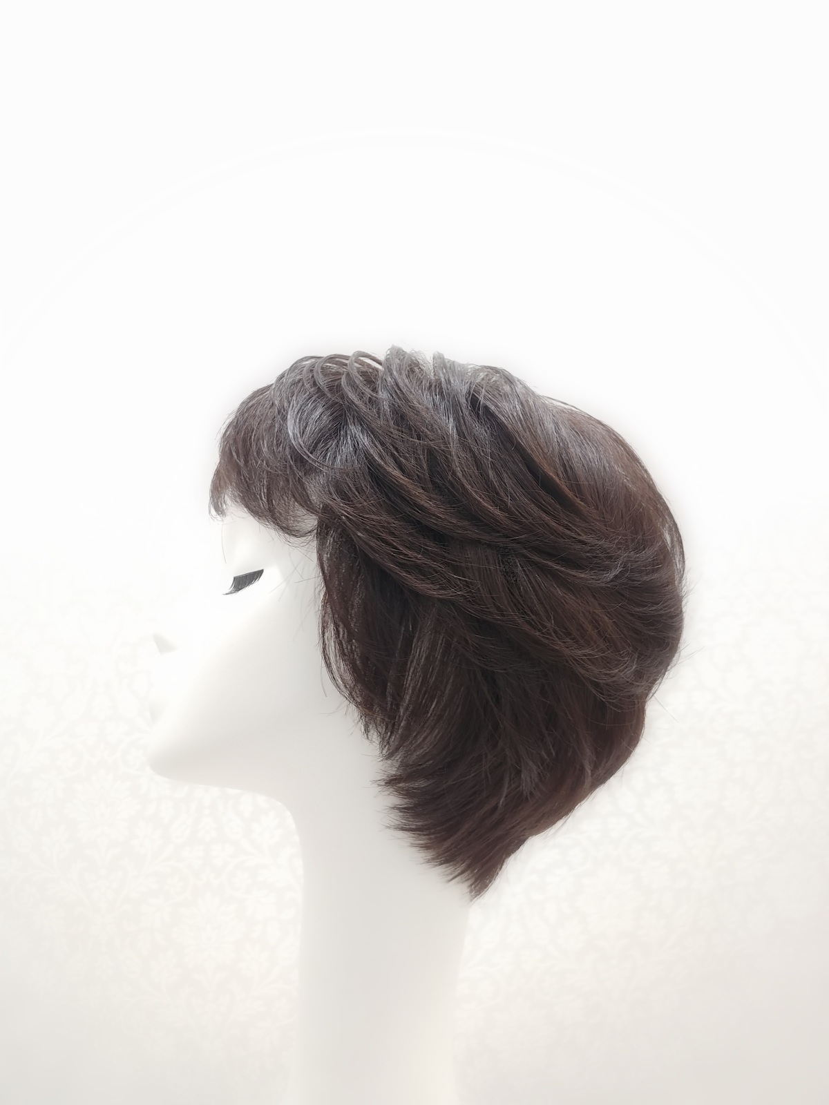 大人の小顔ヘルシーショートカットアレンジ