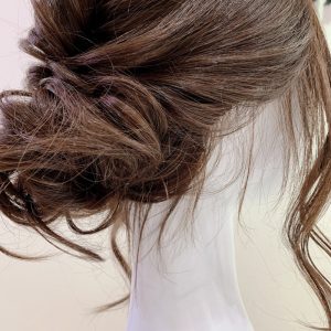 自然に見えるウィッグのつけ方応用 アップヘアー 上野サロン公式ブログ 自然なウィッグ エクステの専門店アクアドール公式ブログ